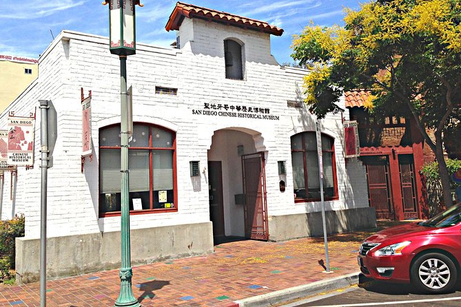 San Diego Gas Lamp: at Your Leisure & Pace. an Audio Walking Tour. - Meeting and Pickup Details