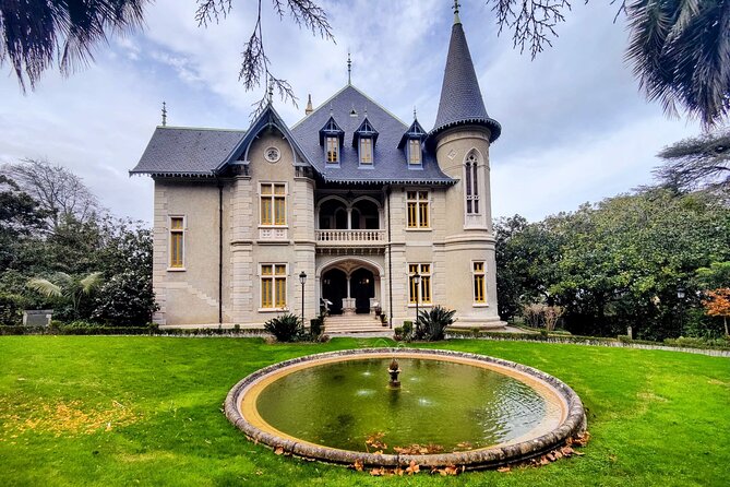 Sintras Private Walking Tour: Regaleira and Biester Palace - Exploring Regaleira Palace