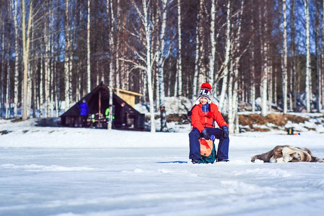 Snowshoe Trip for Ice Fishing in Inari-Saariselkä - Snowshoeing Experience