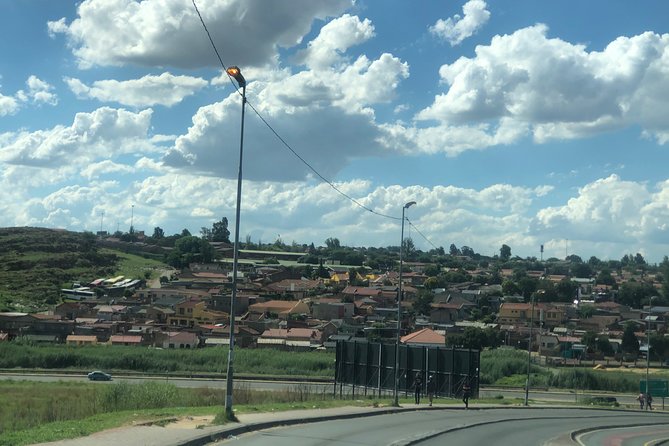 Soweto Apartheid Museum and Mandela House Tour in Johannesburg - Duration, Languages, and Group Size