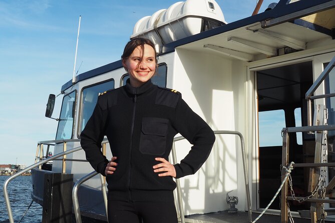 Suomenlinna Ferry and Guided Walking Tour in the Fortress - Experience Details and Inclusions