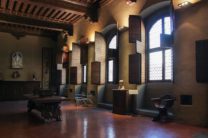 The Florentine House of the 14th Century: 1 Hour Tour in the Renaissance Life - Sumptuously Decorated Rooms and Artifacts