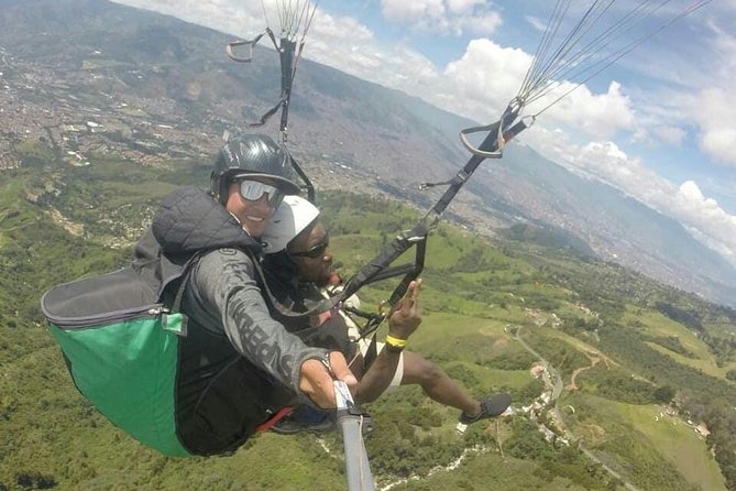 Tour Paragliding - Inclusions and Services