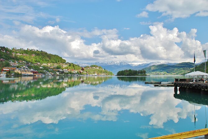 TRANSFER, LUXURY CAR 1-3 PAX: Bergen – Norheimsund - Luxury Car Selection