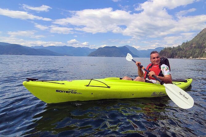 Vancouver Outdoors - Levette Lake Kayaking (Squamish) - Included Items