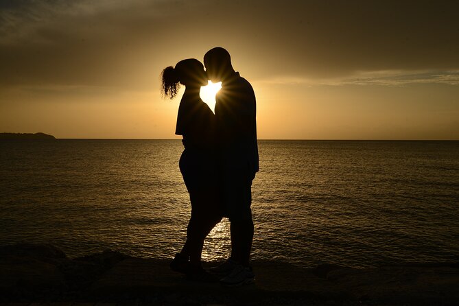 Vancouver Romantic Couple Luxury Tour Private - Intimate Dining Experiences