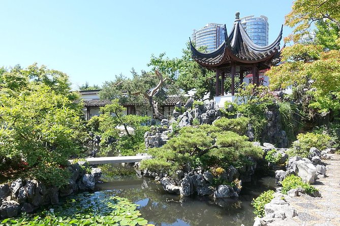 Vancouver Self-Guided Audio Tour - What to Bring and Wear