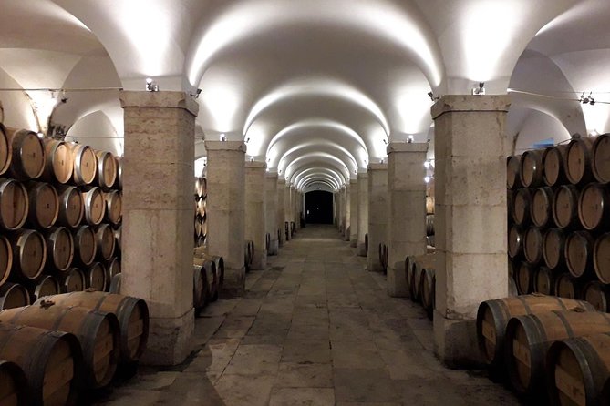 Wine and Dine - Wine-Tasting Experience