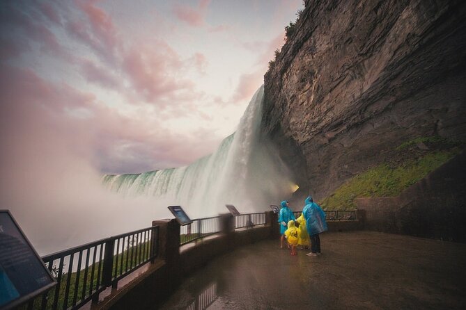 Winter Wonder of Niagara Falls Tour From Toronto - Meeting and Pickup