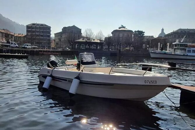 3 Hour Boat Rental Without License 40hp Engine on Lake Como