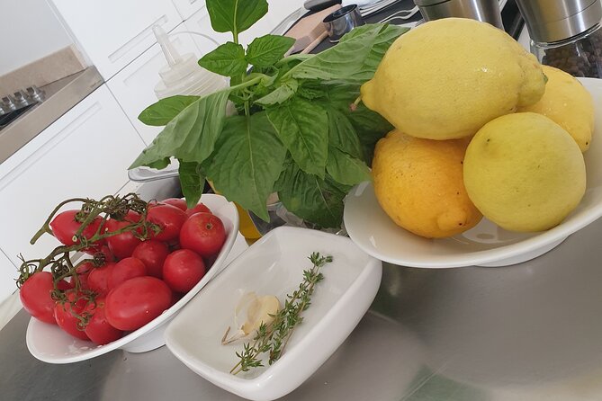3 Hours Private Cooking Class in Positano