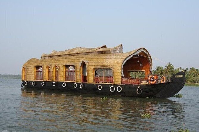 3 Nights 4 Days Munnar Alleppey Private Tour With Exclusive Houseboat Stay