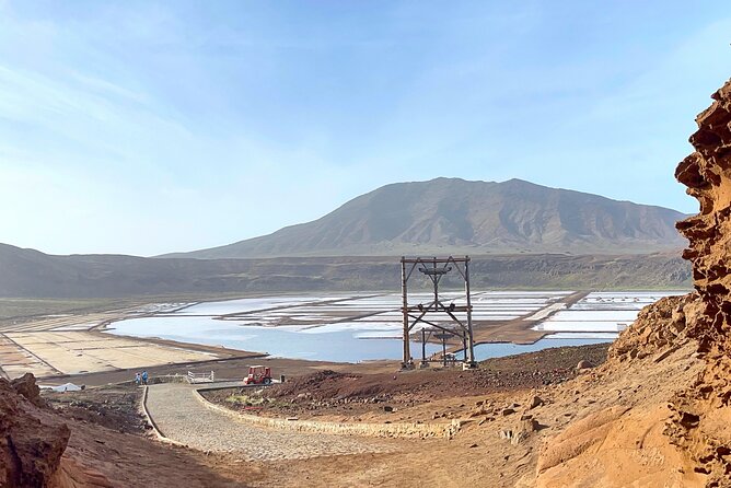 3-Hour Shark Bay and Salt Lakes in Sal Island Guided Tour - Tour Inclusions and Logistics