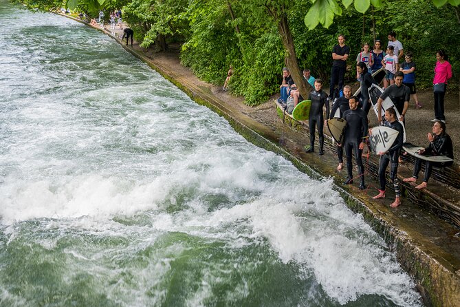 Bike Tour With the English Garden and Isar Floodplains - Tour Experience