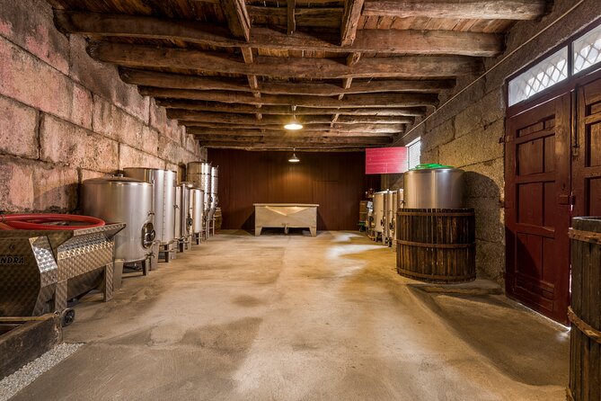 Douro & Vinho Verde: Family Wineries Private Tour in Portugal - Overall Rating and Breakdown of Reviews
