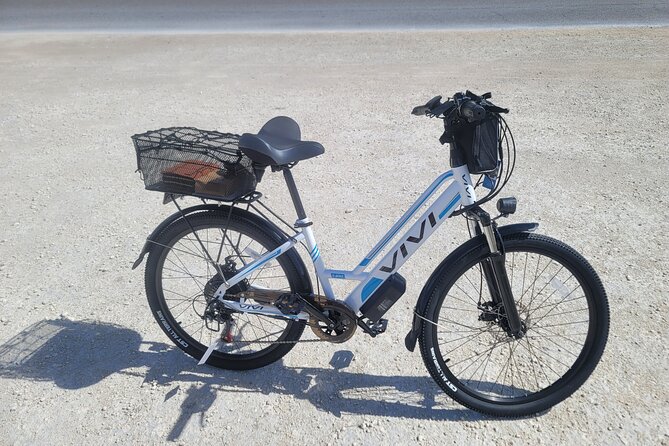 Electric Bicycles Rental in Grand Turk - Gratuities and Tipping Etiquette