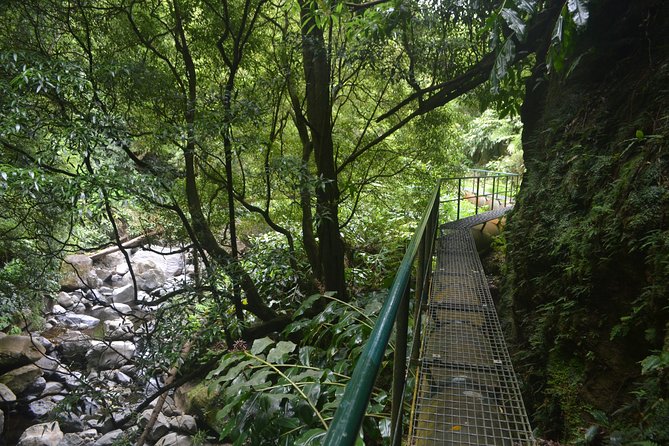 Half Day Walking Tour Salto Do Cabrito and Hot Springs - Cancellation Policy