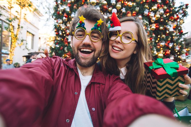 Holiday Scavenger Hunt in Windsor by Holly Jolly Hunt - Common Questions