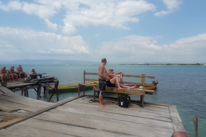 Montego Bay to The Pelican Bar Round-Trip Shuttle Transportation - Reviews and Ratings