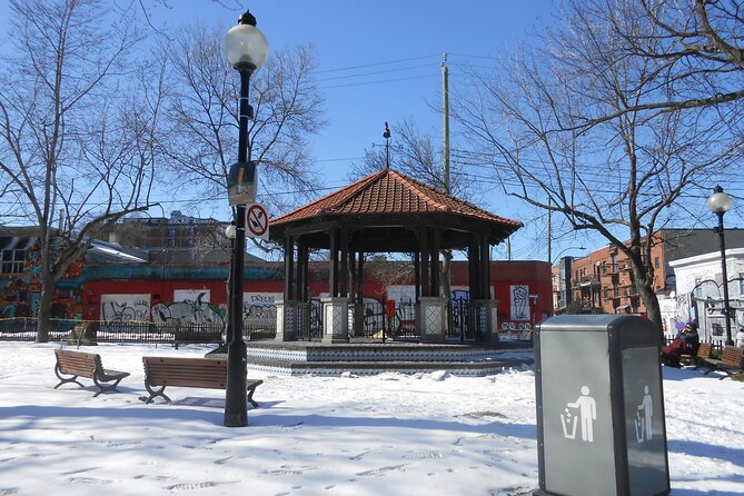 Montreal Self-Guided Walking Tour and Scavenger Hunt - Meeting Point and Starting the Tour