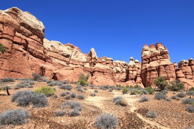Needles Canyonlands 4X4 Jeep Tour From Moab (3 Person Minimum) - Common Questions
