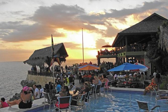 PREMIUM - Negril Highlights Tour From Negril - Food & Drinks Included - Immerse in Local Culture and Try Traditional Jerk Chicken