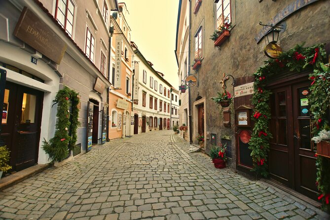 Private Day Trip From Passau To Cesky Krumlov, Friendly Driver - Cancellation Policy