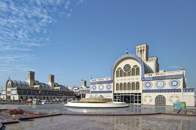 Sharjah Half-Day Tour With Traditional Lunch From Dubai - Cultural Experiences and Traditions