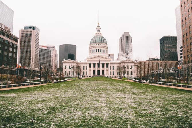 Walking Tour of the Saint Louis Fascinating History - Exploring Saint Louis Architectural Marvels