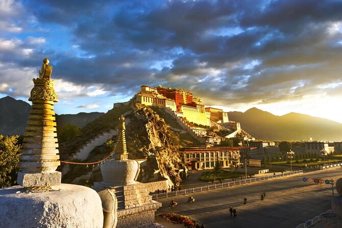 4-Day Tibet Tour: Private Lhasa Package of Potala Palace, Jokhang Temple