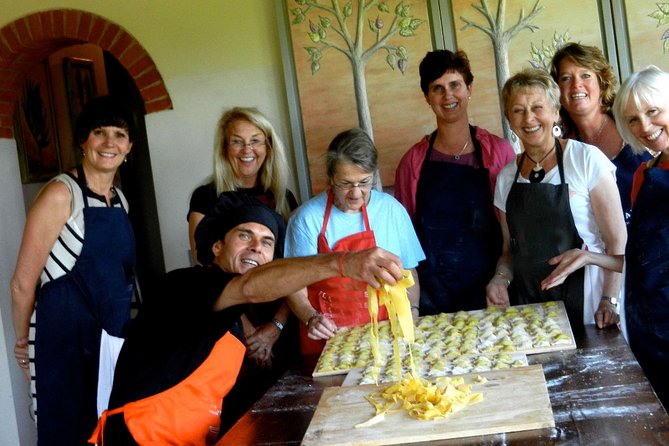 4 Days Flavors of Tuscany Cooking Classes and Arezzo Sightseeing Tour