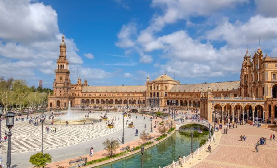 4-Hour Private Guided Walking Tour: Palaces of Seville - Good To Know