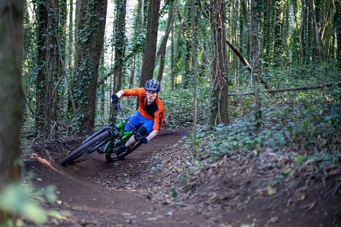 4 Hour Private MTB Enduro Trail Tour in Sintra Mountain