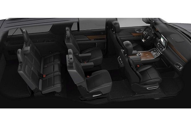 Chicago Private Airport Transfer Service via Luxury Vehicle - Meeting Point Options