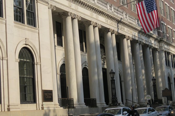 Discovering Colonial Philadelphia Private Walking Tour - Landmarks: Christ Church and Ghost House