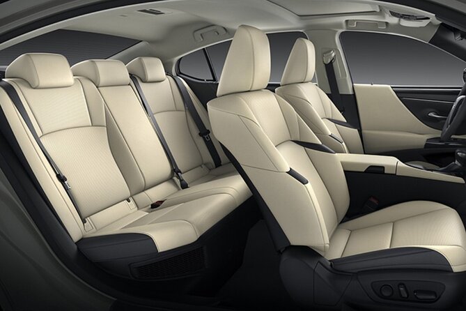 Dubai Airport to Sharjah City Transfers in Lexus Luxury Sedan - Luxurious and Comfortable Travel Experience