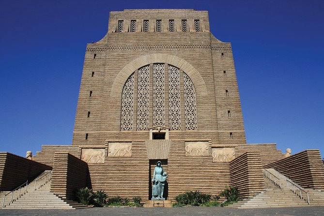 Half Day Pretoria City Tour From Johannesburg or Pretoria - Positive Reviews and Tour Guide Experience