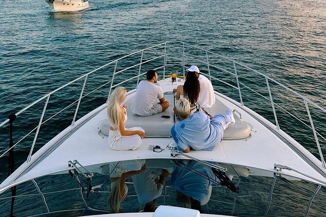 Luxury Yacht Rental for Private Tours in Dubai - Recommendations for a Memorable Experience