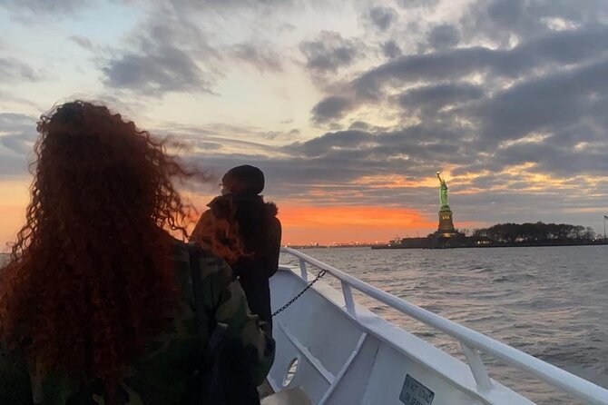 NYC Skyline Lights Happy Hour and Cash Bar - Entertainment and Activities