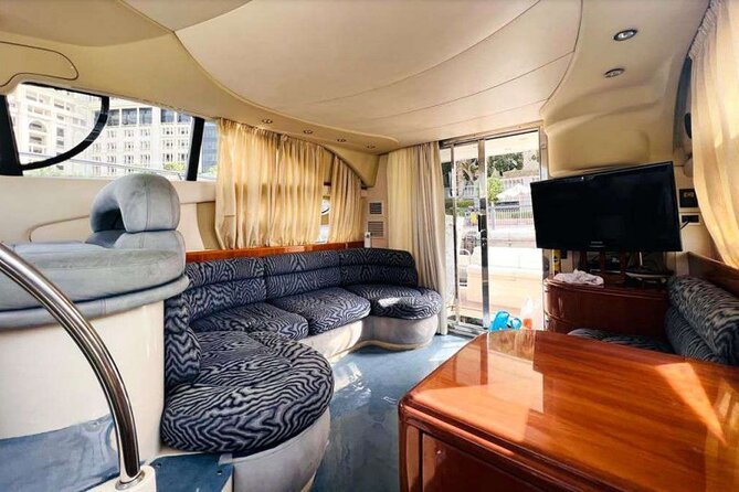 Private 42 FT Luxury Yacht for All Occasions - 04 Hours - Booking and Pricing Information