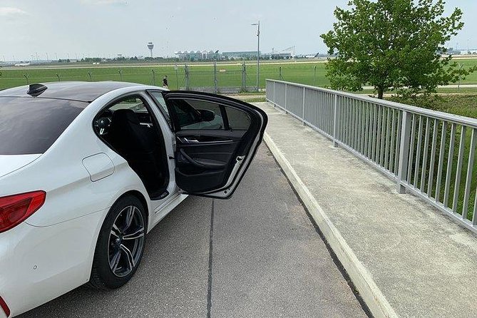 Private Transfer: Montreal to Montréal-Pierre Elliott Trudeau Airport (YUL) - The Sum Up