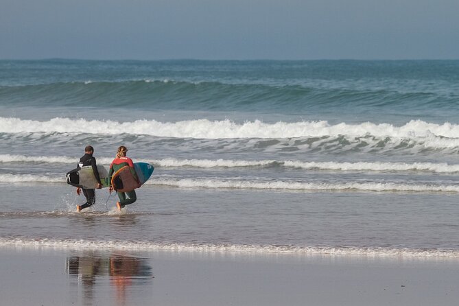 Semi Private Surf Lesson (2 People 1 Instructor) - Inclusion of Wetsuits and Surfboards