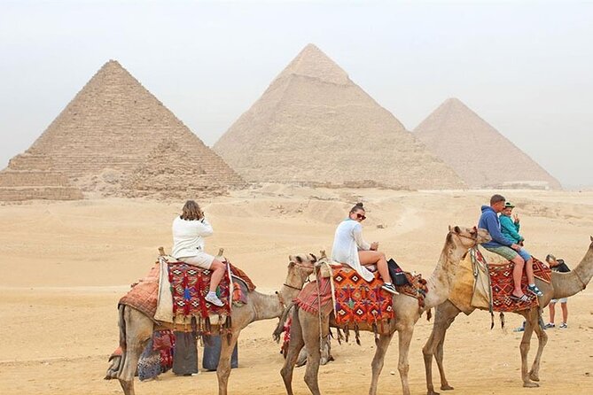 5-Hour Giza Pyramids and The Great Sphinx Private Guided Tour