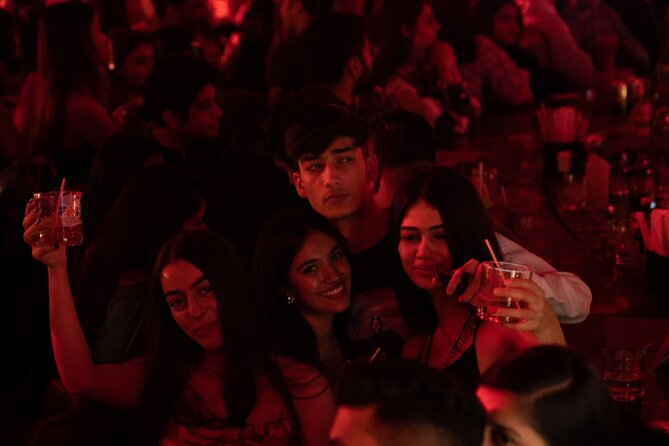 5-Hour Premium Night Pub Crawl Experience in Toronto - Good To Know
