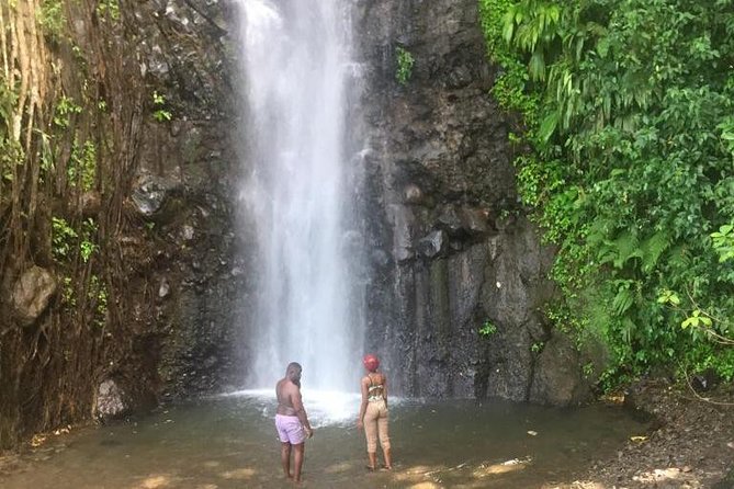Dark View Falls Tour and Beach - Meeting, Pickup, and Cancellation Policies