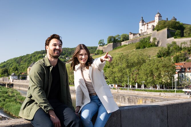 Discover Würzburg Walking Tour With Typical Wine Gift - The Sum Up