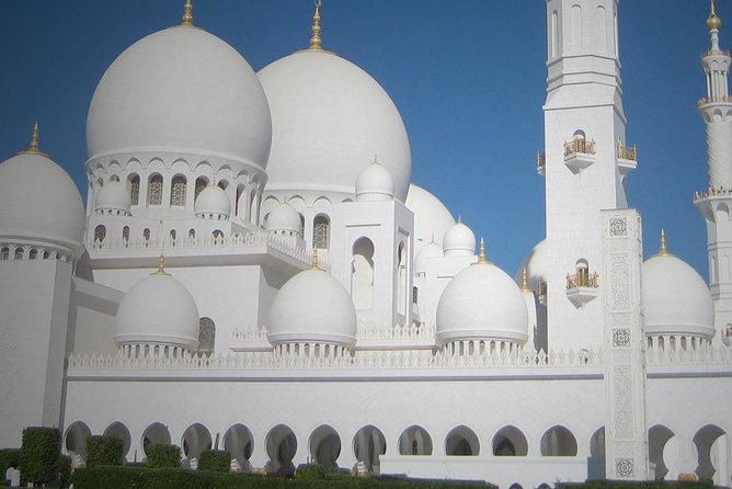 Half Day Abu Dhabi Tour Heritage Village & Sheikh Zayed Mosque - Tour Itinerary