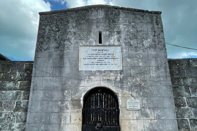 Island Tour,Beach & Lunch Stop at Fish Fry in Nassau Bahamas - Common Questions