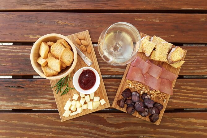 Selection Tasting Quinta De Santa Cristina Vinho Verde - Common Questions