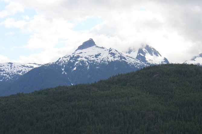 VIP Private Sedan Transfer Whistler BC to Vancouver Intl. Airport - Contact Information and Pricing